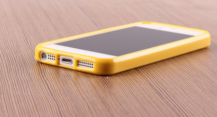 選購iPhone復古保護殼 果凍軟膠套的時尚與實用解析